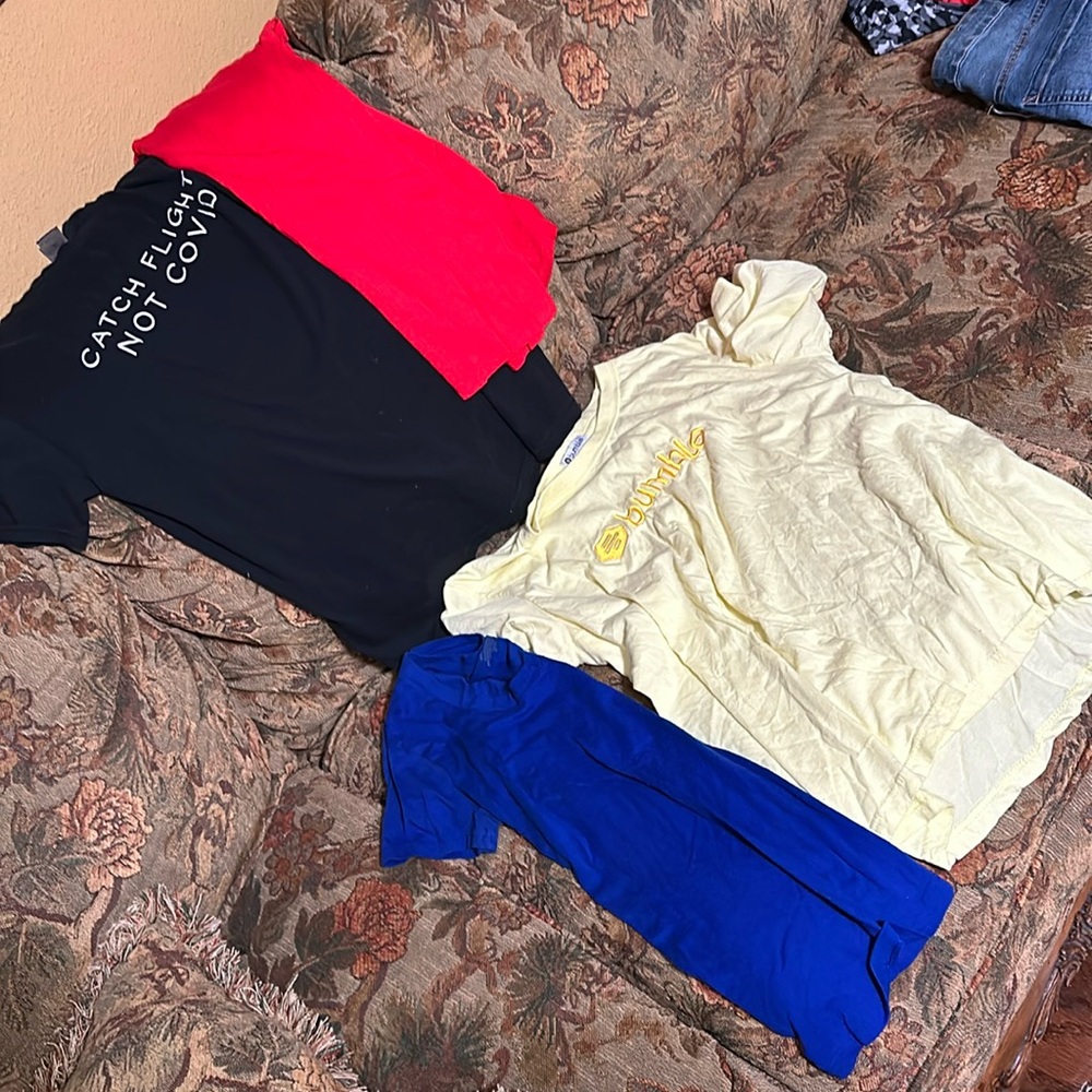 4 casual T-Shirts